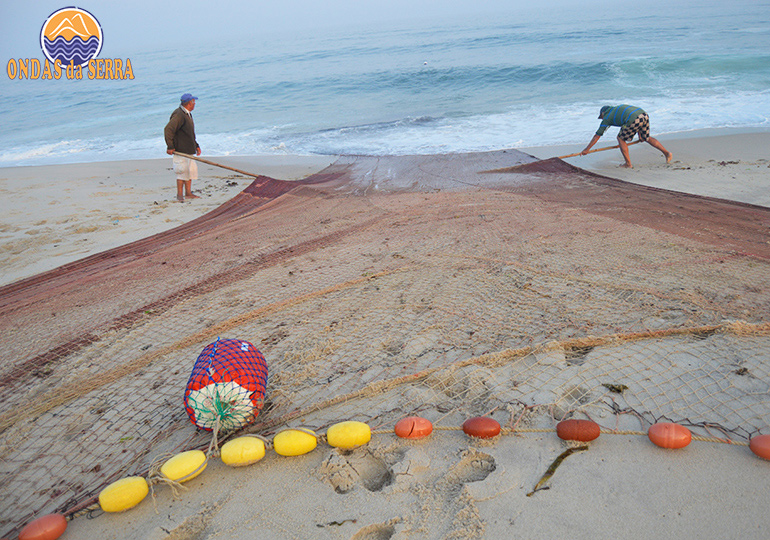 Saída das redes - Companha Jovem com Arte Xávega na Praia do Furadouro em Ovar